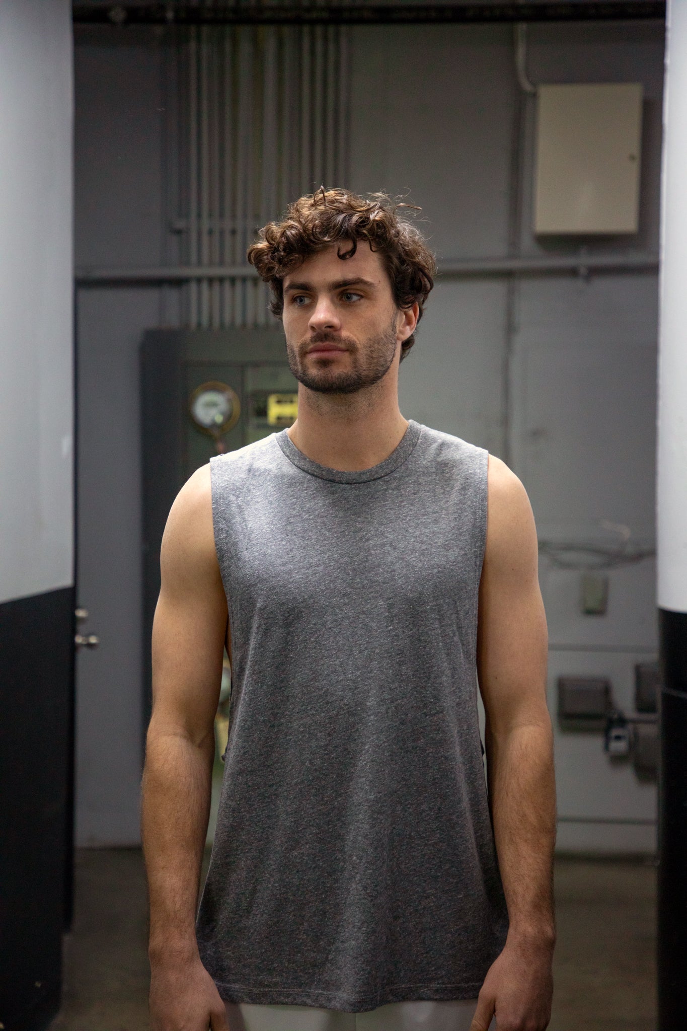 3009 - Men’s Muscle Tee-1