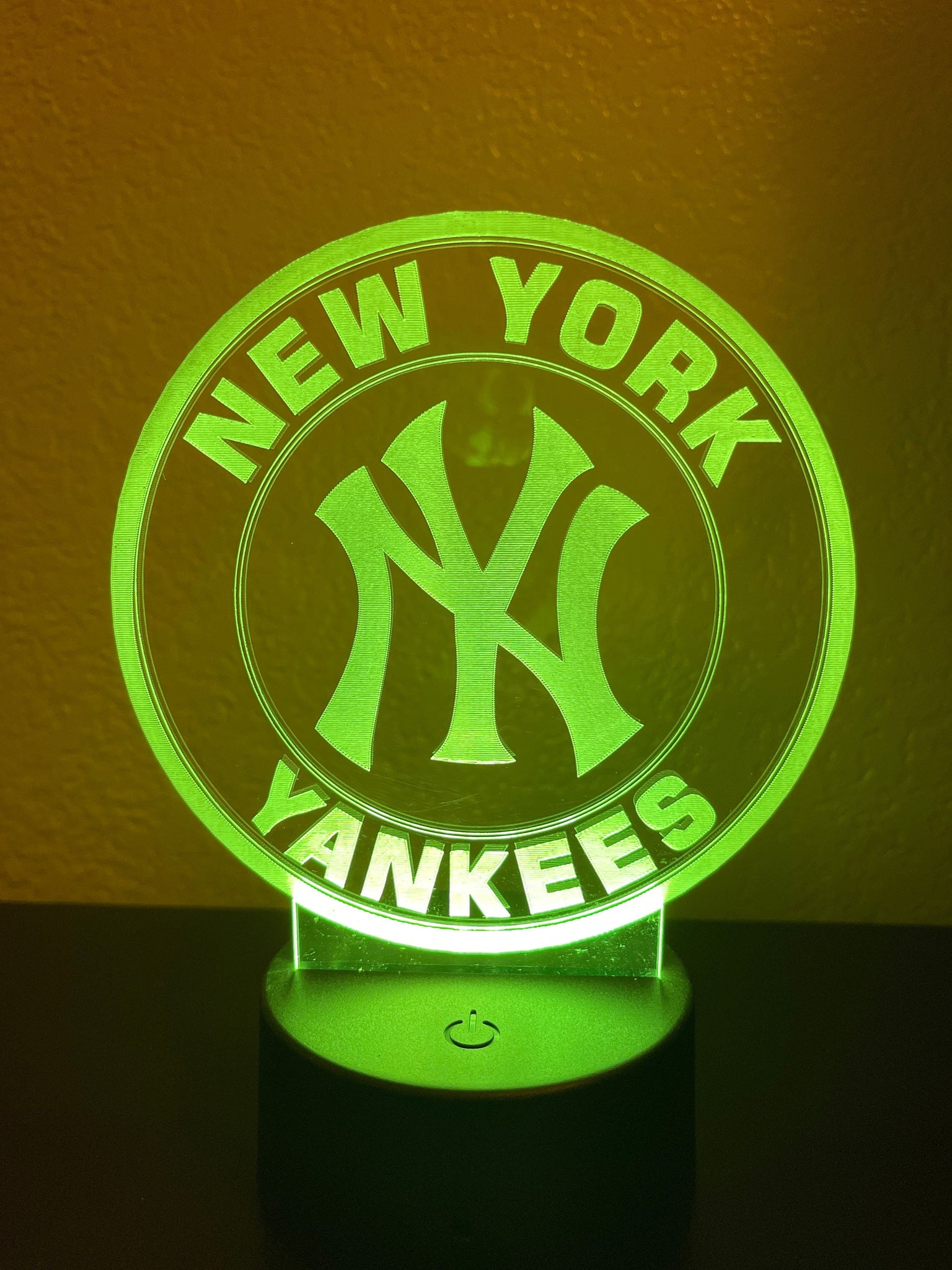 New York Yankees LED Desktop Lamp | Color Changing | Remote Included | Perfect-1